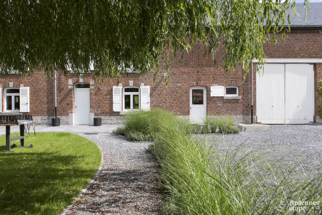 4,5-sterren vakantiehuis in oude hoeve voor 14 pers nabij Rochefort